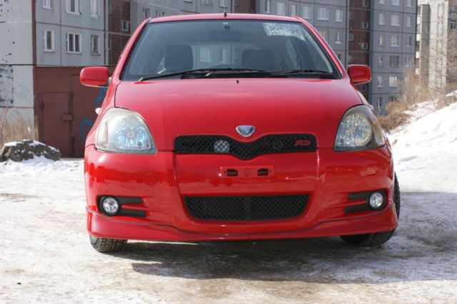 2001 Toyota Vitz