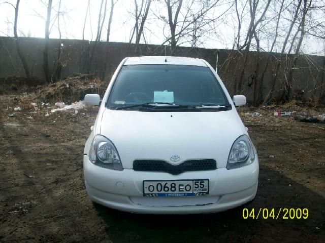 2001 Toyota Vitz