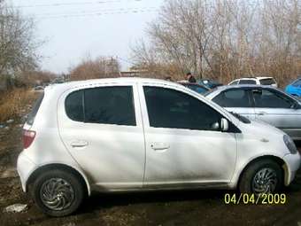 2001 Vitz