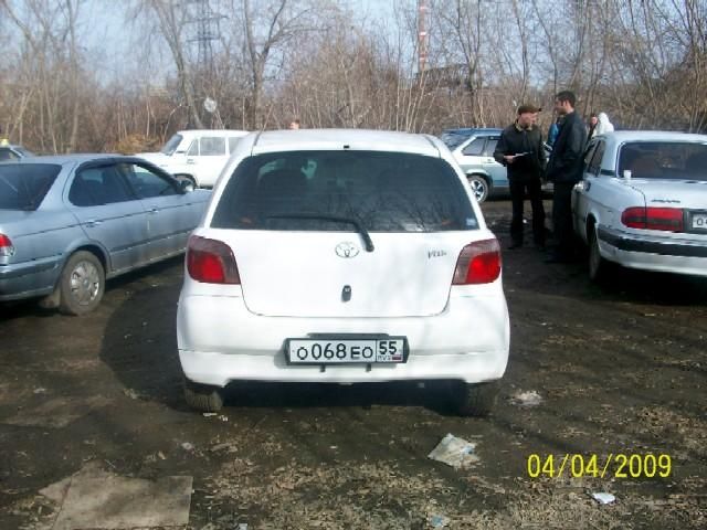 2001 Toyota Vitz