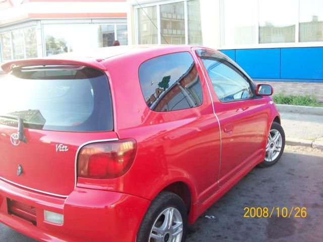 2001 Toyota Vitz