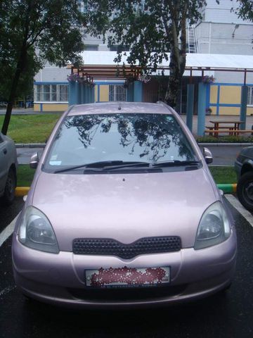 2001 Toyota Vitz