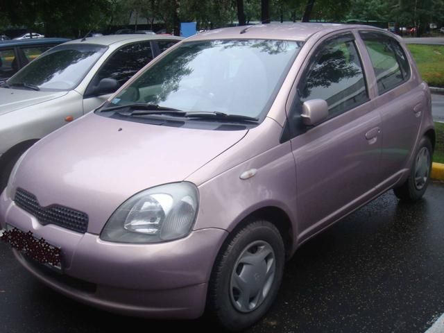 2001 Toyota Vitz