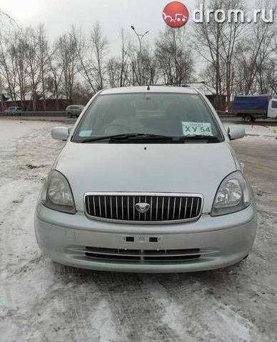 2001 Toyota Vitz