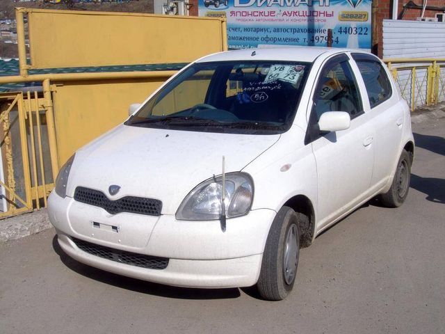 2001 Toyota Vitz