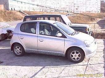 2001 Toyota Vitz