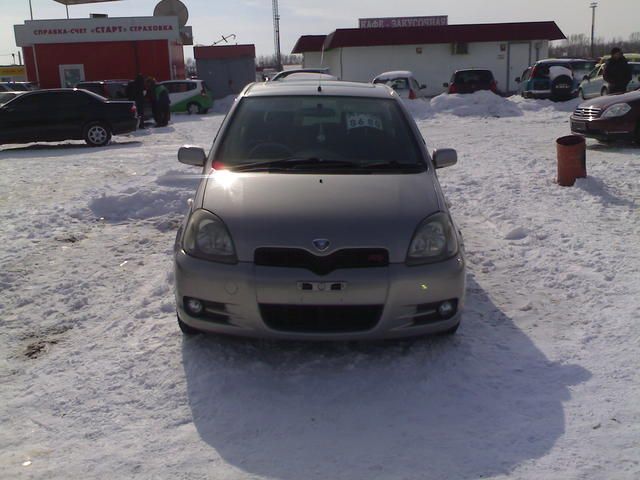 2001 Toyota Vitz