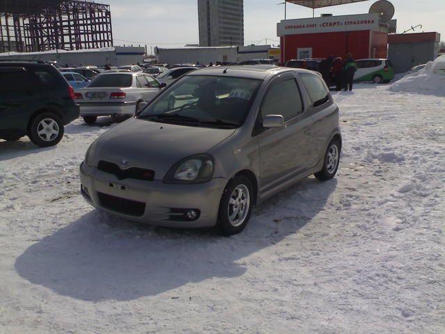 2001 Toyota Vitz