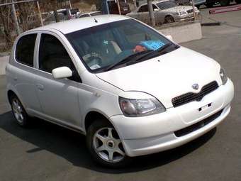 2001 Toyota Vitz