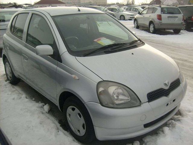 2001 Toyota Vitz