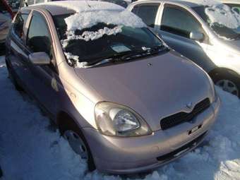 2001 Toyota Vitz