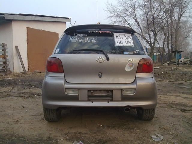2001 Toyota Vitz