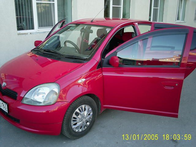 2001 Toyota Vitz