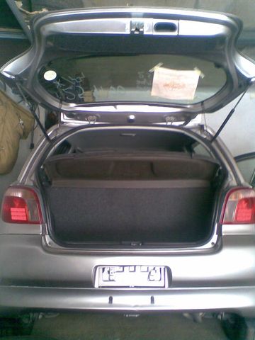 2001 Toyota Vitz