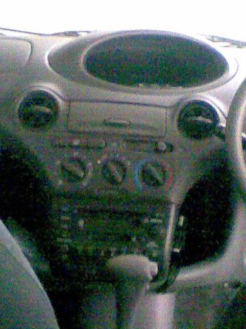 2001 Toyota Vitz