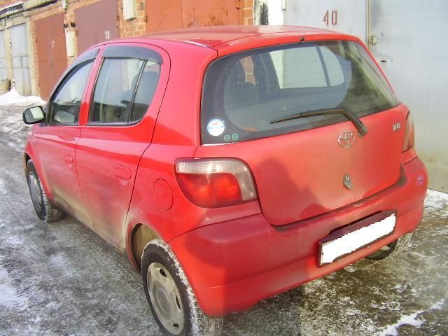 2001 Toyota Vitz