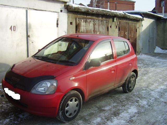 2001 Toyota Vitz