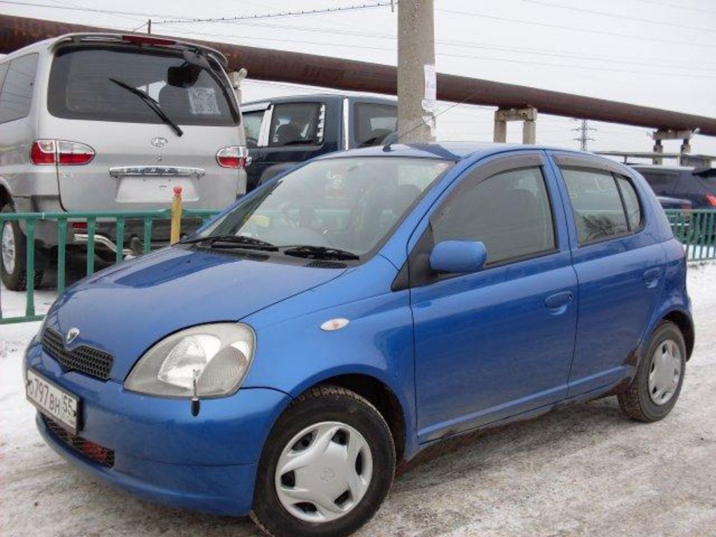 2001 Toyota Vitz