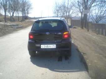 2001 Vitz