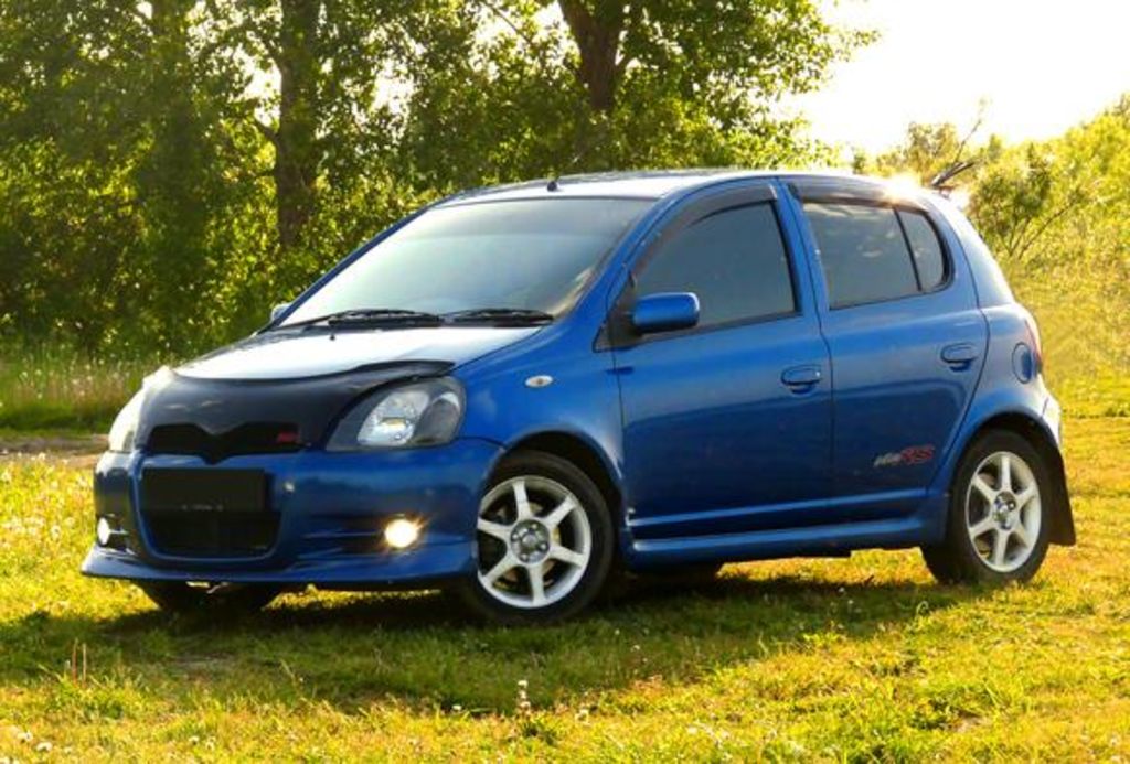 2001 Toyota Vitz