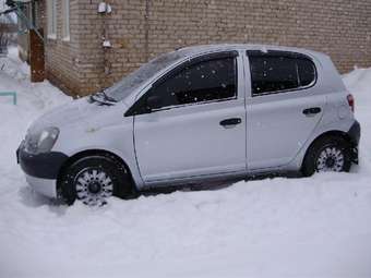 2001 Toyota Vitz