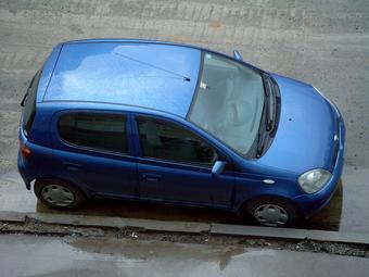 2001 Toyota Vitz