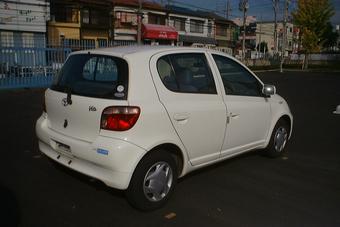 2001 Toyota Vitz