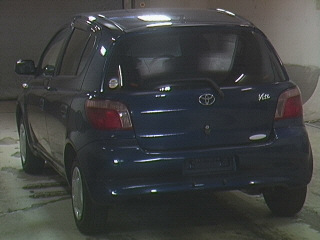 2001 Toyota Vitz Photos