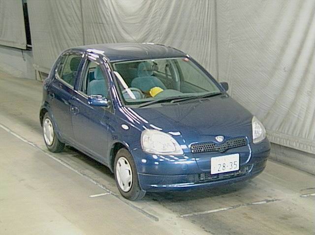 2001 Toyota Vitz Pictures