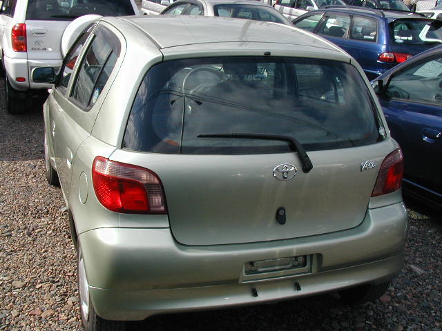 2001 Toyota Vitz Pictures