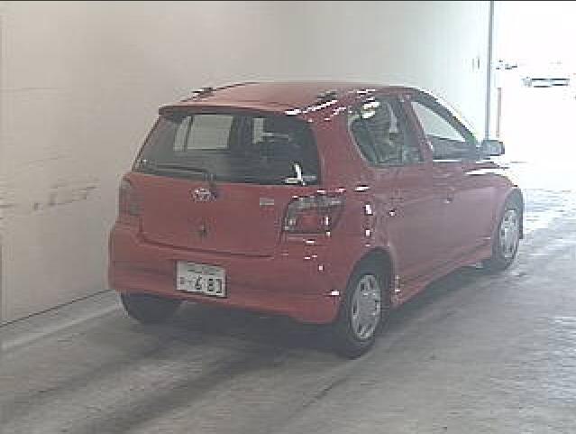 2001 Toyota Vitz Pics