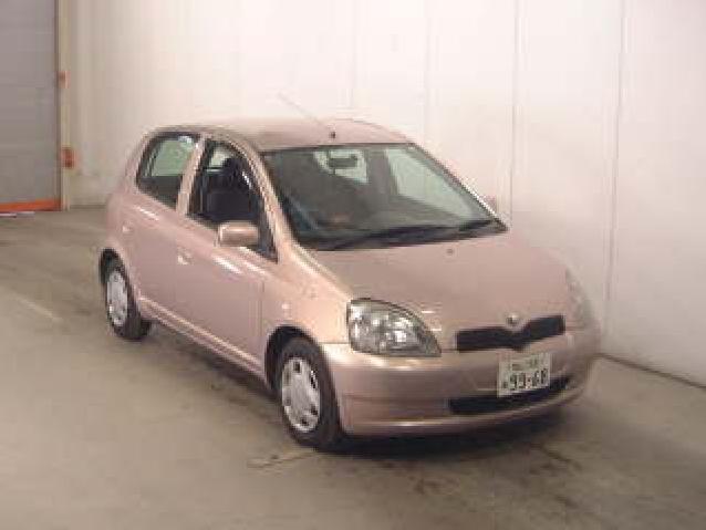 2001 Toyota Vitz Photos