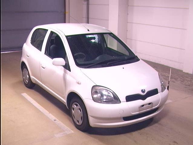 2001 Toyota Vitz Pictures