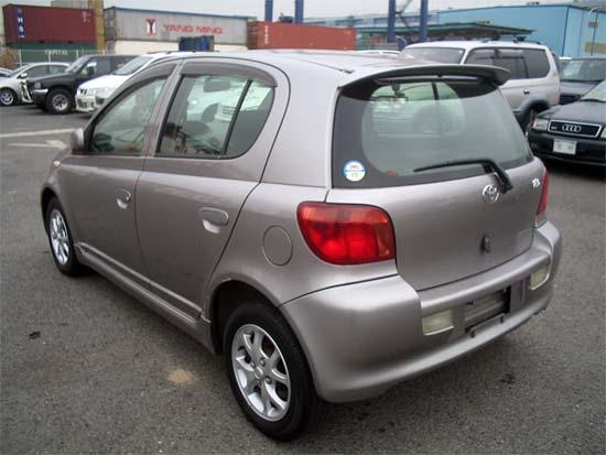 2001 Toyota Vitz Pictures