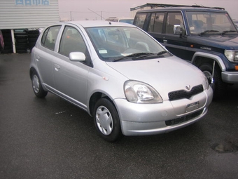 2001 Toyota Vitz