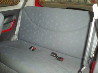2001 Toyota Vitz Photos