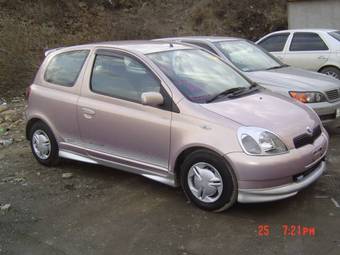 2001 Toyota Vitz