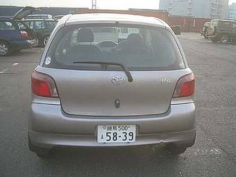 2001 Toyota Vitz Photos