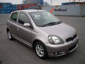 2001 Toyota Vitz Images