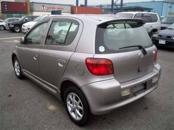 2001 Toyota Vitz Pics