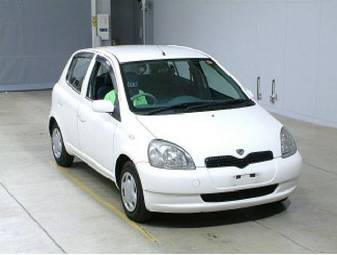 2001 Toyota Vitz Pics