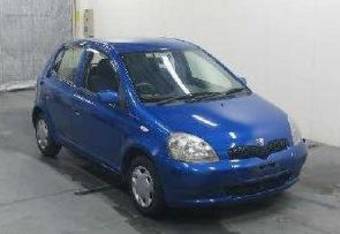 2001 Toyota Vitz Photos