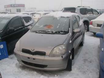 2001 Toyota Vitz Pictures