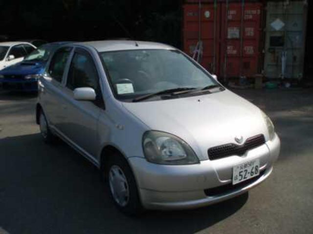 2001 Toyota Vitz