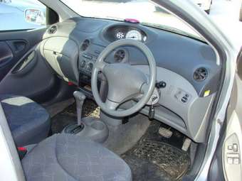 2001 Toyota Vitz Pictures