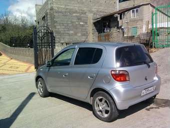 2001 Toyota Vitz Pictures