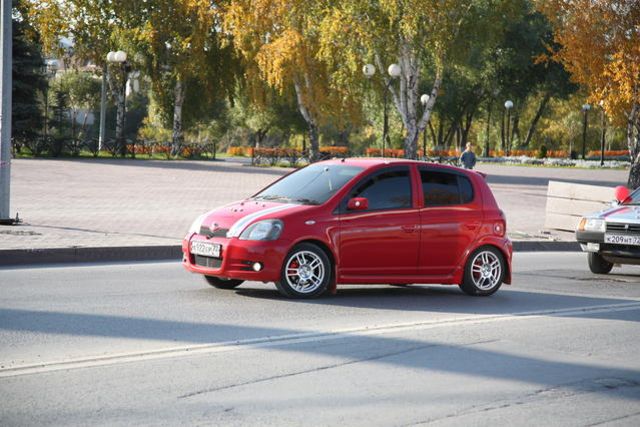 2001 Toyota Vitz