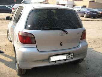 2001 Toyota Vitz Pictures