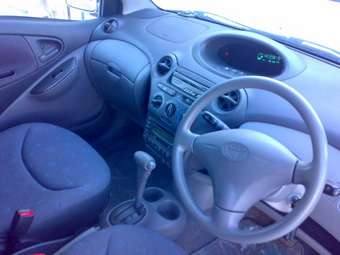 2001 Toyota Vitz Pictures