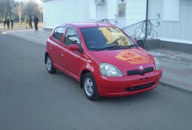 2001 Toyota Vitz